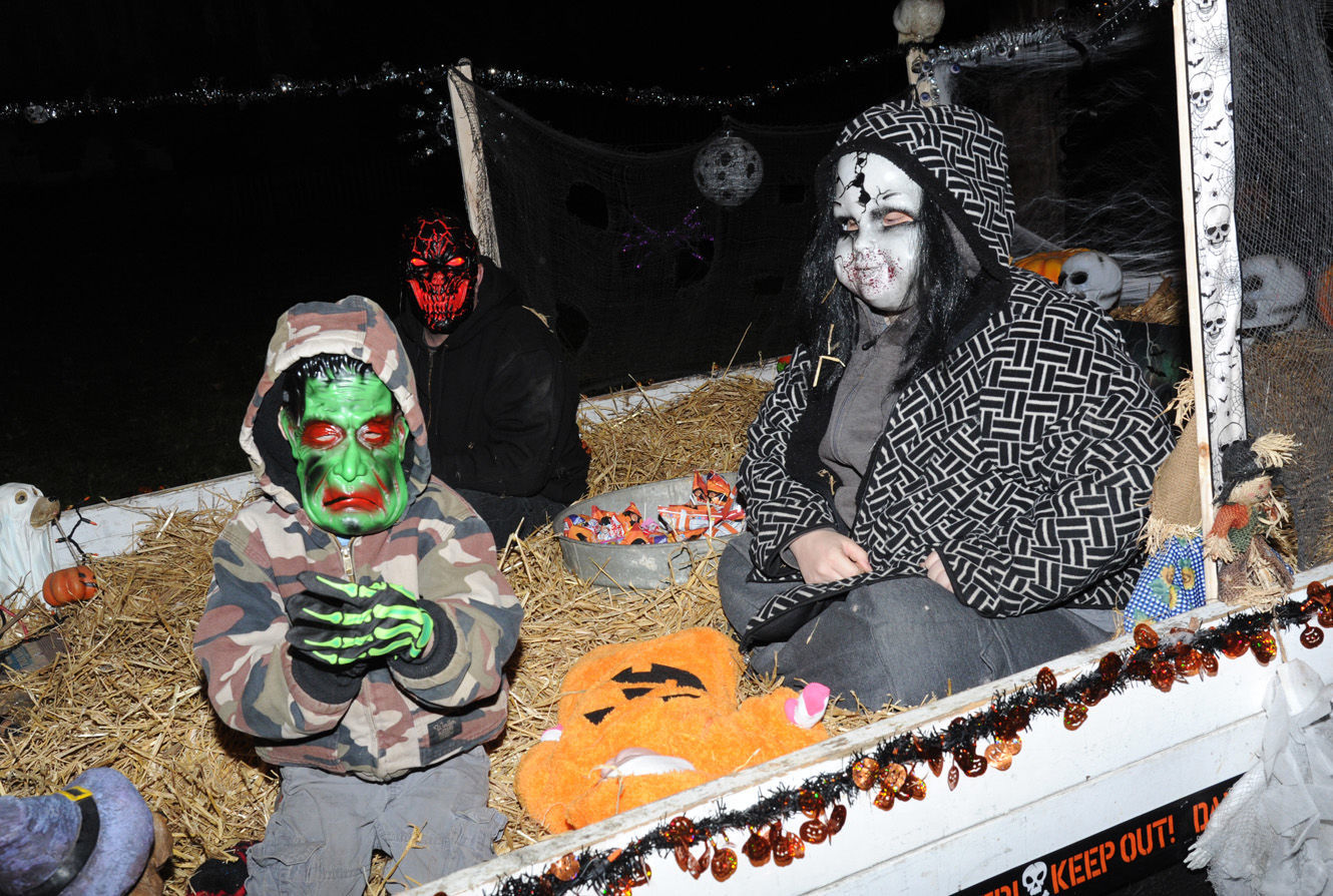 Newville Halloween Parade